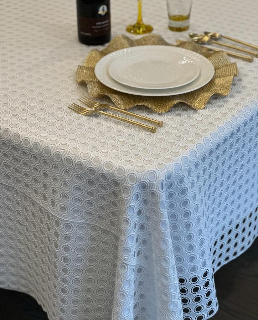 5320 French Lace Guipure 74x120