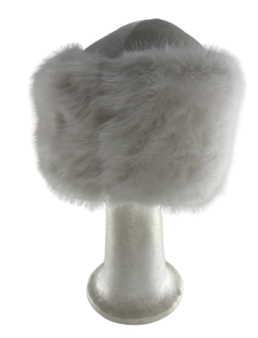 White Extra Furry Purim Shtreimel