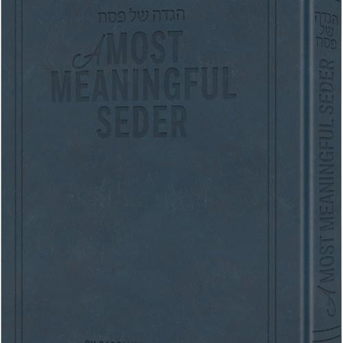 A Most Meaningful Seder - Deluxe Navy (Hardcover)